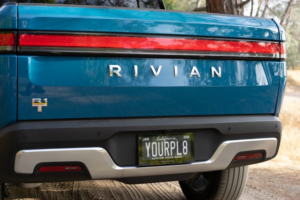 Entrega del SUV Rivian R2 y su impacto en la industria automotriz eléctrica SUV Rivian R2 en entrega oficial 2026 con impacto en industria eléctrica